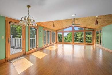 Discover the perfect blend of privacy, comfort, and creativity - photo 25