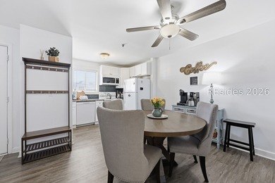 Beautifully renovated 2 bedroom, 2 bath villa in the gated - photo 7