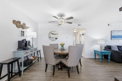 Beautifully renovated 2 bedroom, 2 bath villa in the gated - photo 9