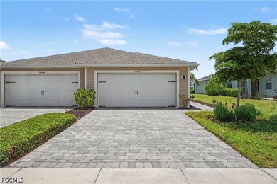 Welcome to this FULLY FURNISHED villa offering easy Florida - photo 30