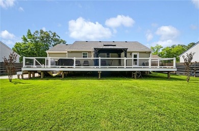 Beautifully updated, move-in-ready ranch on 0.43 acres in the - photo 34