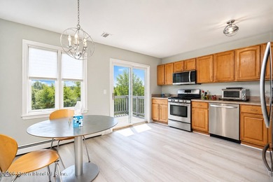 Only one 2-family home in Tottenville under 1 million! Located - photo 4