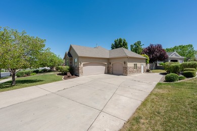 Beautiful rambler in Spanish Fork's desirable River Cove area - photo 34