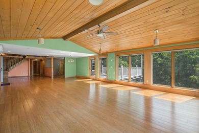 Discover the perfect blend of privacy, comfort, and creativity - photo 35
