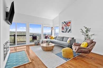 Greers Ferry Lake Condo For Sale in Fairfield Bay Arkansas