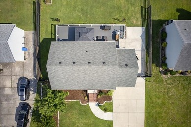 Beautifully updated, move-in-ready ranch on 0.43 acres in the - photo 41