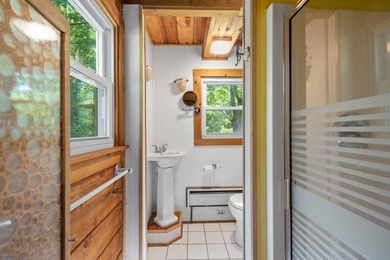Discover the perfect blend of privacy, comfort, and creativity - photo 41