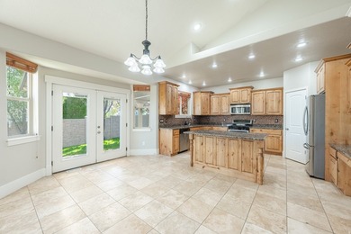 Beautiful rambler in Spanish Fork's desirable River Cove area - photo 41