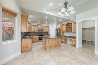 Beautiful rambler in Spanish Fork's desirable River Cove area - photo 42
