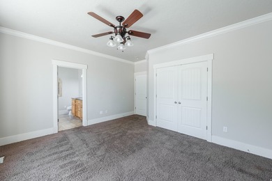 Beautiful rambler in Spanish Fork's desirable River Cove area - photo 49