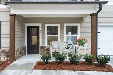 ***FANTASTIC NEW CONSTRUCTION! 3 Bed 3 Bath Ranch style plan - photo 3