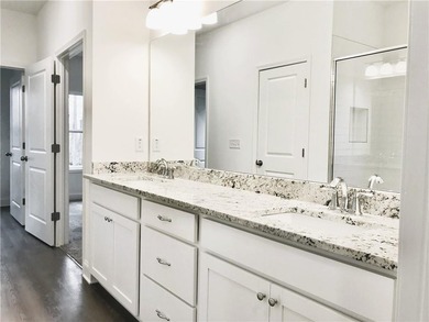***FANTASTIC NEW CONSTRUCTION! 3 Bed 3 Bath Ranch style plan - photo 7