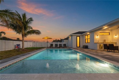 Welcome to this STUNNING, FURNISHED - TURNKEY home built in 2023 - photo 4