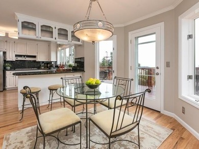 Spellbinding ocean views! Expansive long-range vistas over - photo 11