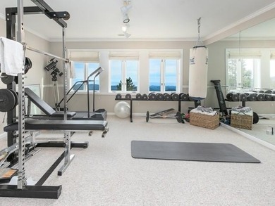 Spellbinding ocean views! Expansive long-range vistas over - photo 22