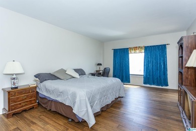 Spacious 2BR/2BA condo with beautiful mountain views and - photo 23