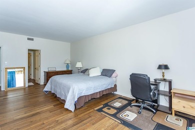 Spacious 2BR/2BA condo with beautiful mountain views and - photo 25