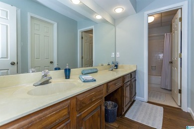 Spacious 2BR/2BA condo with beautiful mountain views and - photo 27