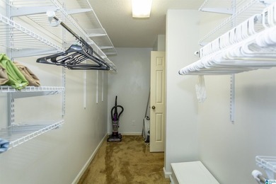 Spacious 2BR/2BA condo with beautiful mountain views and - photo 31