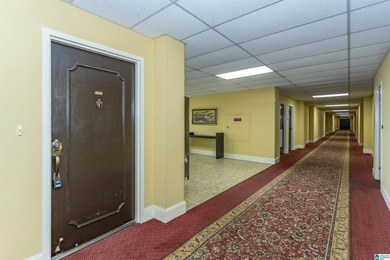 Spacious 2BR/2BA condo with beautiful mountain views and - photo 36