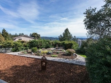 Spellbinding ocean views! Expansive long-range vistas over - photo 42