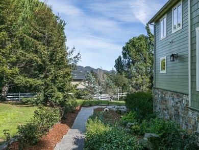 Spellbinding ocean views! Expansive long-range vistas over - photo 43