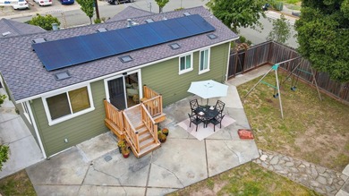 On a spacious corner lot in Castro Valley's Baywood neighborhood - photo 44
