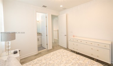 Enjoy refined single-family living with serene, unobstructed - photo 50