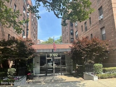 WELCOME TO THIS SPACIOUS 1 BEDROOM CO-OP BUILDING IN THE HEART - photo 1