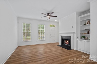 Welcome to effortless Davidson living in one of the area's most - photo 3