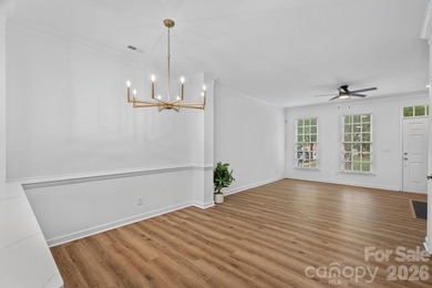 Welcome to effortless Davidson living in one of the area's most - photo 10