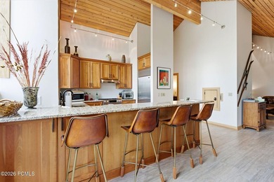 Ideally positioned in Silver Lake, with ski to, ski from access - photo 13