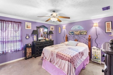 Welcome to your lakefront retreat! This 3BR/2BA home sits on a - photo 19