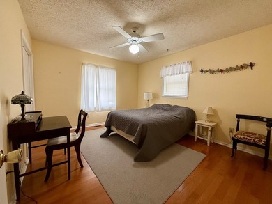 Great 3 Bedroom / 3 Bath home just on the outskirts of - photo 22