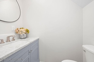 Welcome to 114 Redwood Loop, Staten Island, NY 10309. A - photo 8