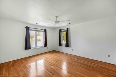Welcome to this traditional home in Fianna Hills featuring two - photo 34