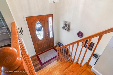 Welcome to this move-in ready gem nestled on a spacious corner - photo 7