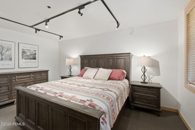 Ideally positioned in Silver Lake, with ski to, ski from access - photo 38