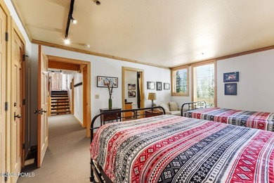 Ideally positioned in Silver Lake, with ski to, ski from access - photo 42