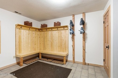 Ideally positioned in Silver Lake, with ski to, ski from access - photo 50