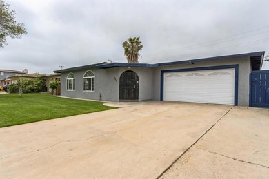 Located in the heart of South San Diego, this beautifully - photo 1