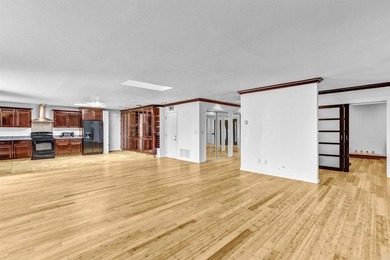 Located in the heart of South San Diego, this beautifully - photo 5
