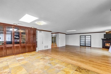 Located in the heart of South San Diego, this beautifully - photo 10