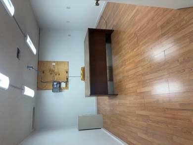 FOR SALE OR LEASE!!! NEED SPACE??? This Office/Warehouse offers - photo 11