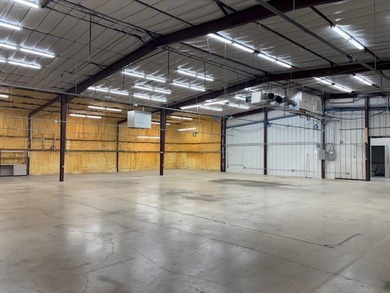 FOR SALE OR LEASE!!! NEED SPACE??? This Office/Warehouse offers - photo 12
