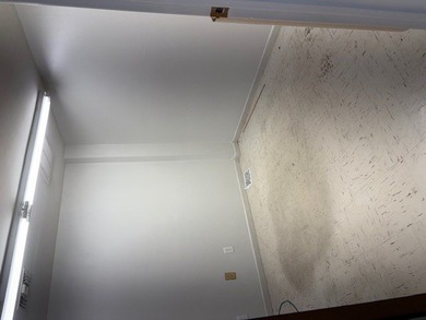 FOR SALE OR LEASE!!! NEED SPACE??? This Office/Warehouse offers - photo 15