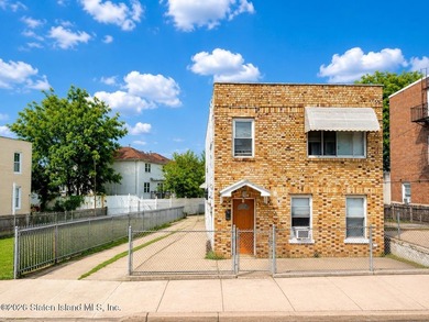 Two Family Home in South Beach - 3 Mins to VZ Bridge! Excellent - photo 1