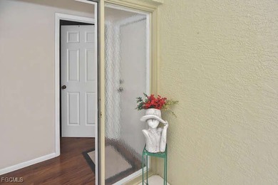 Stunning Lakefront End-Unit Condo in Desirable McGregor Park