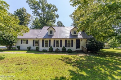 Lake Home For Sale in Huntingdon, Tennessee