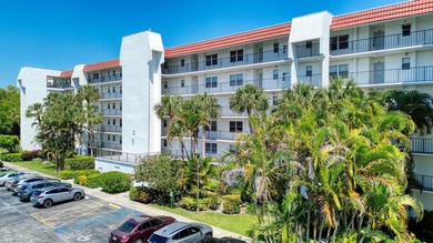 Beautifully maintained 2nd-floor 1-bedroom, 1.5-bath condo with - photo 1